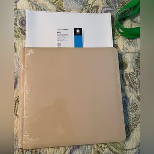 Creative memories “Mystery Coverset” in 12x12 plus refill pages